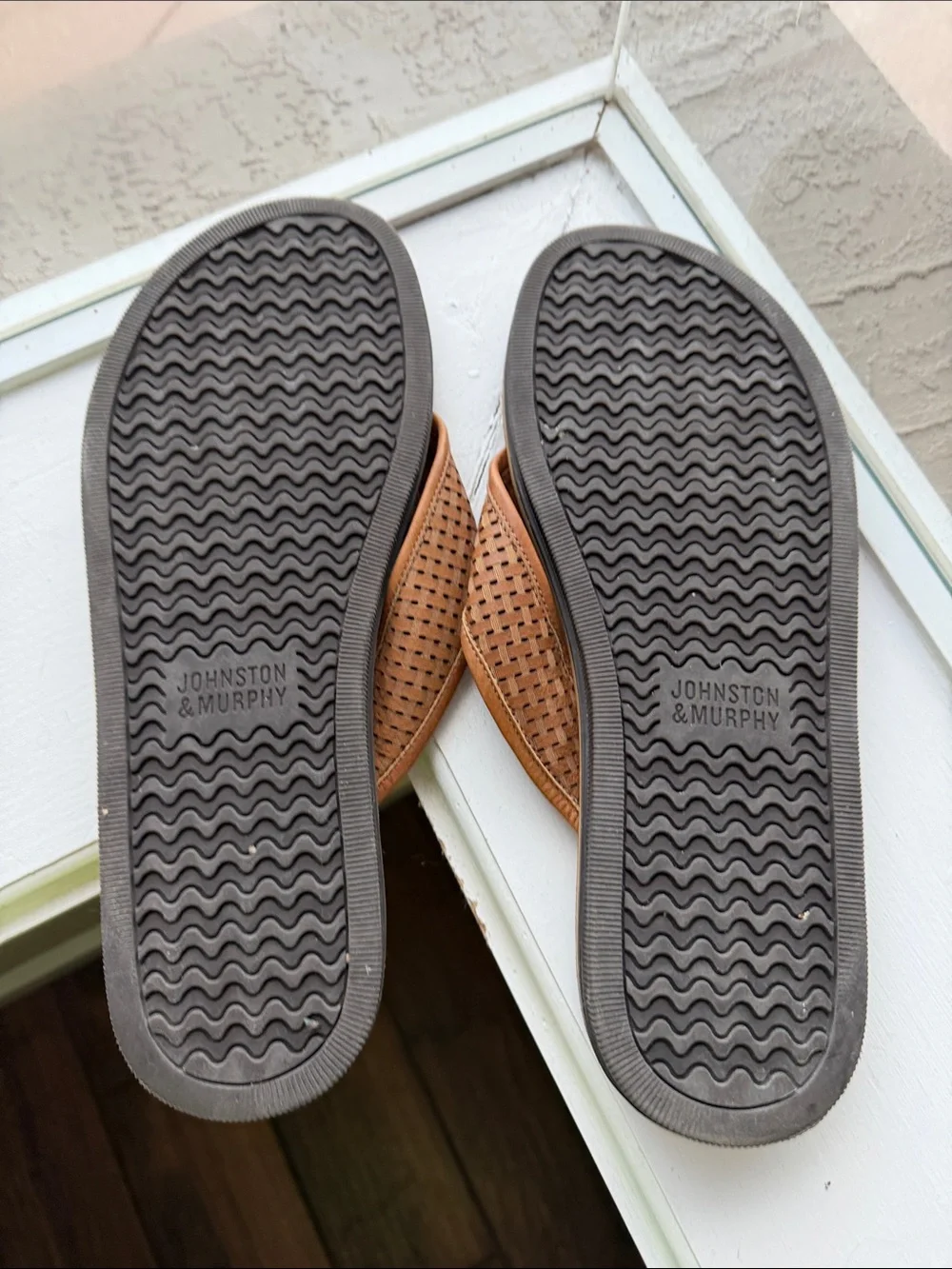 Johnston & Murphy Tan Brown Woven Leather Flip Flops